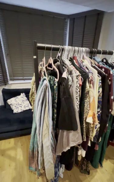 2 image in gallery