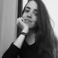 Nayara's avatar