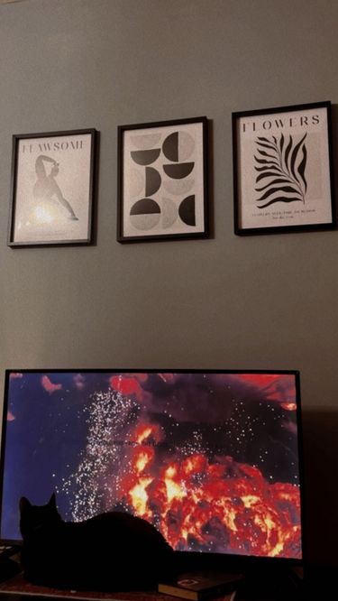 4 image in gallery