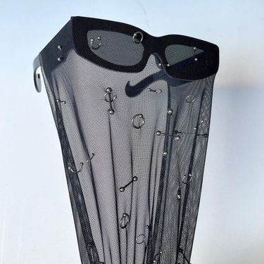 4 image in gallery