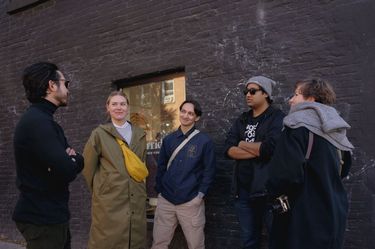 9 image in gallery
