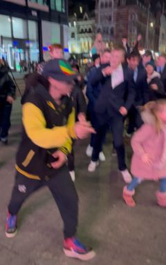 Dancing in the street ( weekly meeting ) cover
