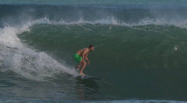4 image in gallery