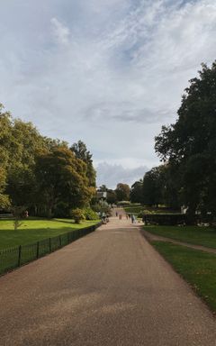 Discover Hyde Park cover