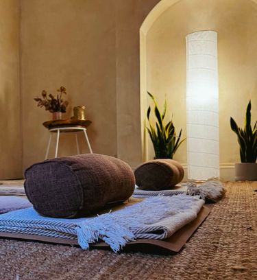 3 image in gallery