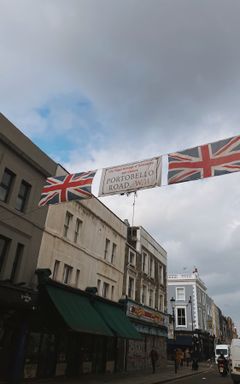 Portobello Road market followed by picnic cover