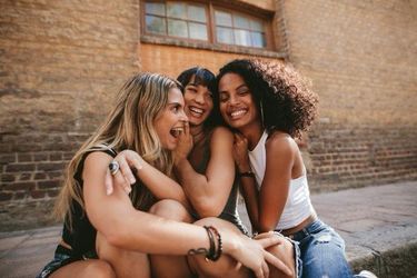 7 image in gallery