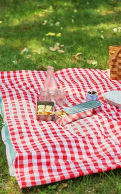 Workout and PICNIC in Greenwich Park on Sunday cover