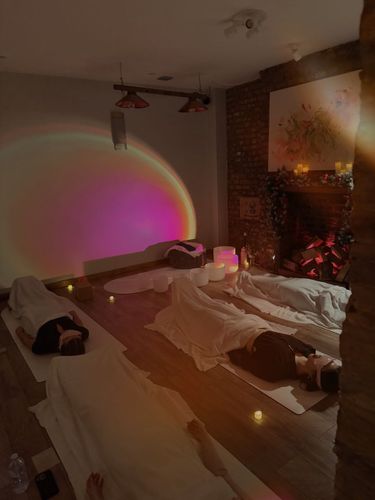 4 image in gallery