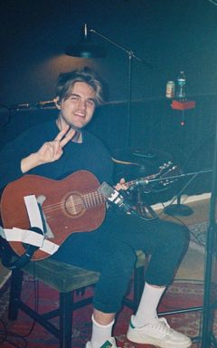 Hot Vox Show cover