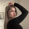 Ella's avatar