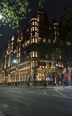 Daily Walks / Catchups - Russel Square residents cover