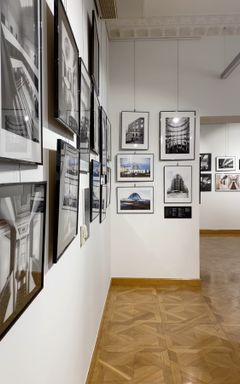 Photo exhibition Modernism. Architecture PL i IT cover