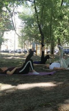 Пилатес на Поле Мокотовском cover