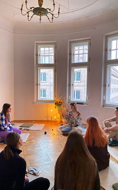 Регрессия в прошлые жизни 🧚🏻‍♀️ cover