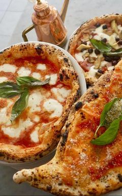Eat Authentic Neapolitan Pizza in Hampstead cover