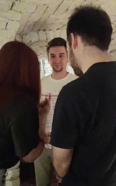 2 image in gallery