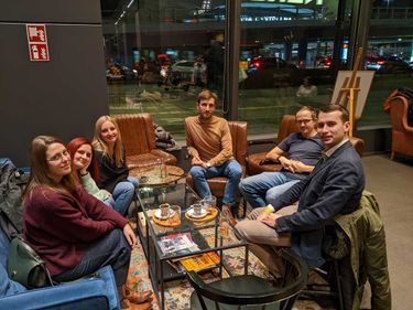 8 image in gallery