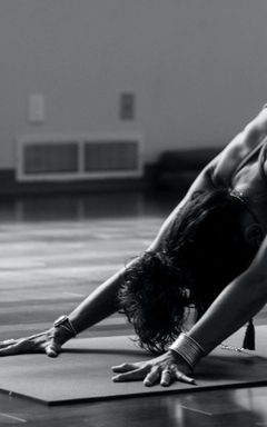 Local Yogis - London Bridge & The City cover