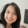 Zoe Ng's avatar