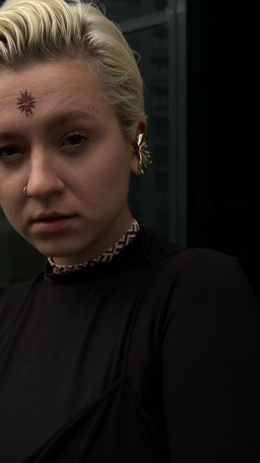 9 image in gallery