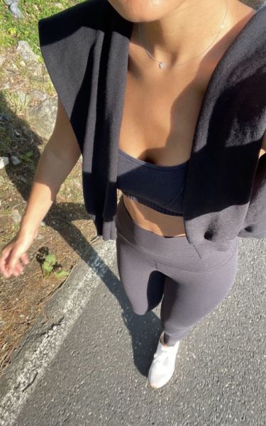 2 image in gallery