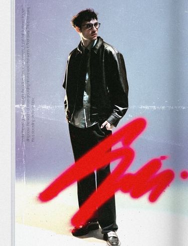 4 image in gallery
