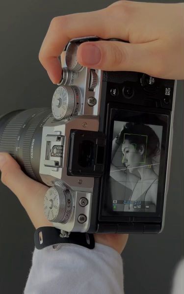 9 image in gallery