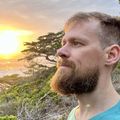 Roman Cherednichenko's avatar