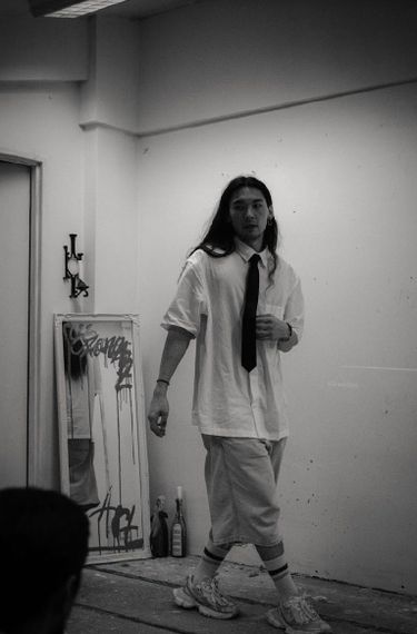 5 image in gallery