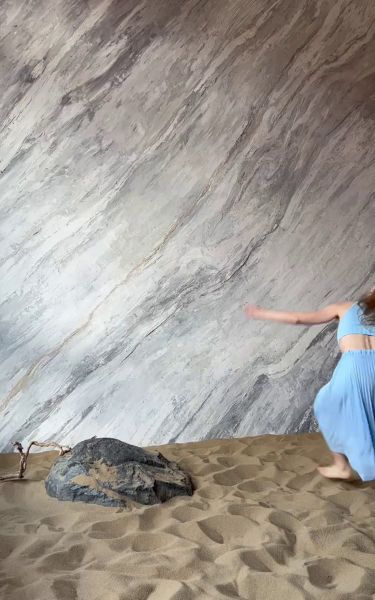 9 image in gallery