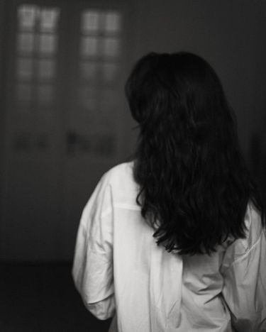 8 image in gallery