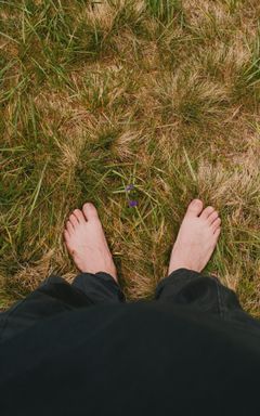 Barefoot 🦶🏻 Hike cover