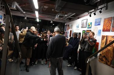 5 image in gallery