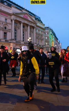 Red Hat Flashmob: Mariah Carey Xmas song cover