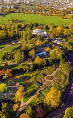 Discover Regent's Park cover