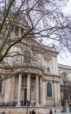 Visit St Paul's Cathedral cover