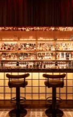 Hotel bars, events, restaurants (only girls) cover
