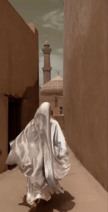5 image in gallery