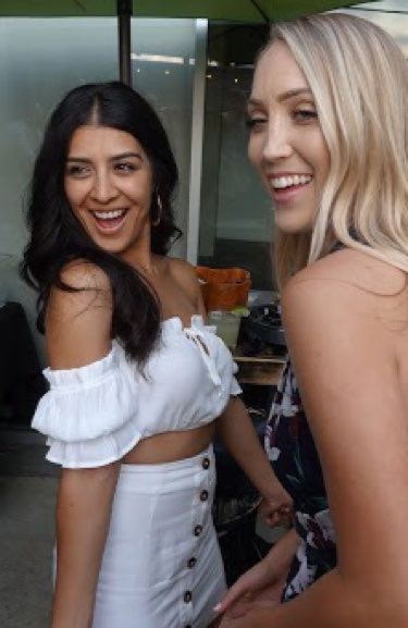2 image in gallery