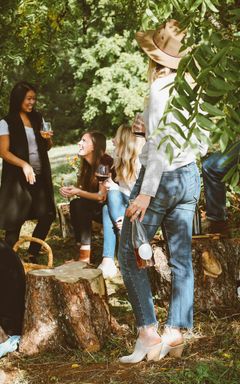 Hey, Bestie! - Speed Friending для девушек cover