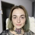 Alina's avatar