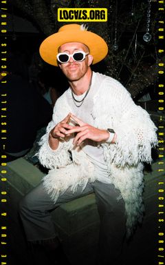 Go to a Nightclub w/ a PROFESSIONAL PARTY COACH cover