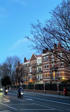 Find potential flatmates in London (Girls Only)