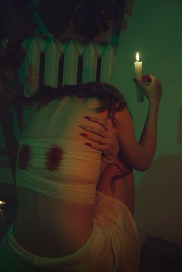 11 image in gallery
