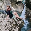 Alina's avatar