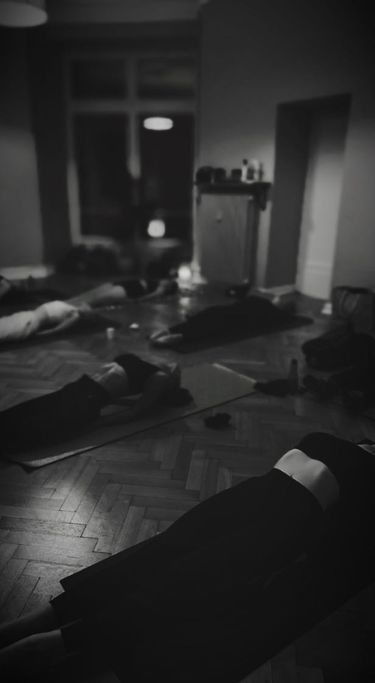 5 image in gallery