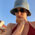Lesia's avatar