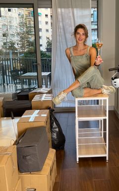 Packing party with food and champagne🥂 cover