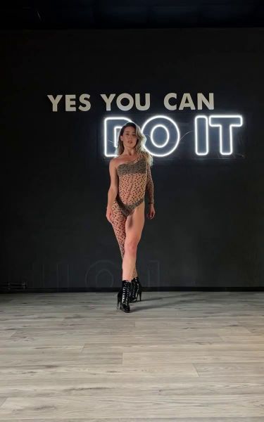 3 image in gallery